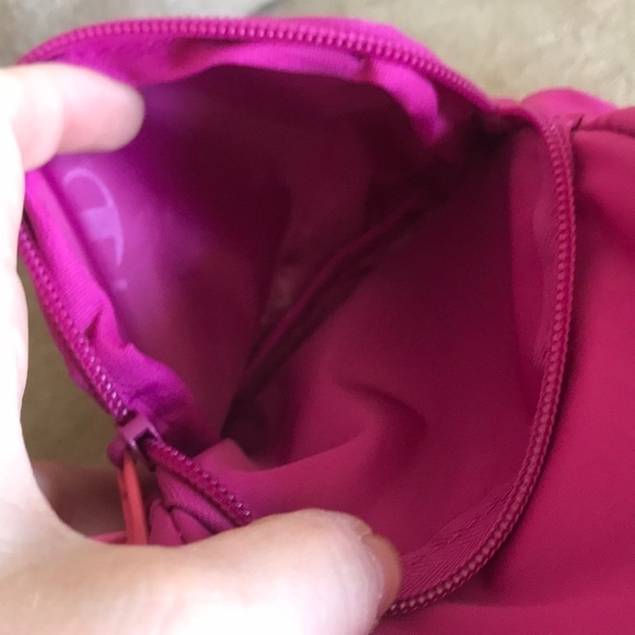 Brand New Champion Pink Ultimate Durability Mini Backpack Padded Tablet Sleeve - Picture 13 of 14